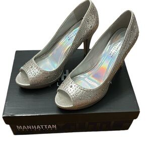 Women’s Manhattan Sparkly Heels Size ‎  7.5 Worn Once